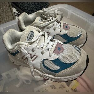 New Balance Kids' White and Teal Sneakers
